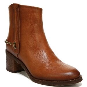 Franco Sarto Sandy Bootie Color Cognac